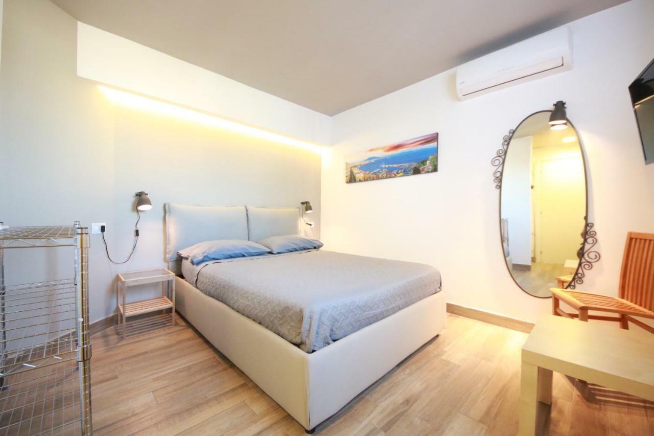 Talismano Luxury Suite & Loft & Alcova & Maison Neapel Exterior foto